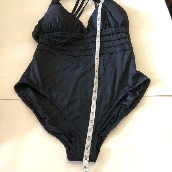 La Blanca Black Island Goddess Multi-Strap Cross-Back One Piece Swimsuit Size 16 - Picture 11 of 12